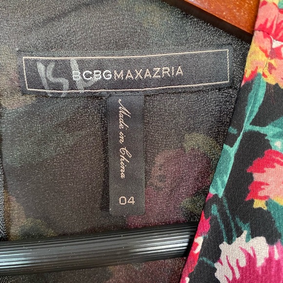 BCBGMaxAzria size 4 black floral sheer dress w/ cute button front detailing. - Picture 7 of 13